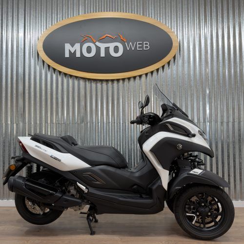 YAMAHA TRICITY 300